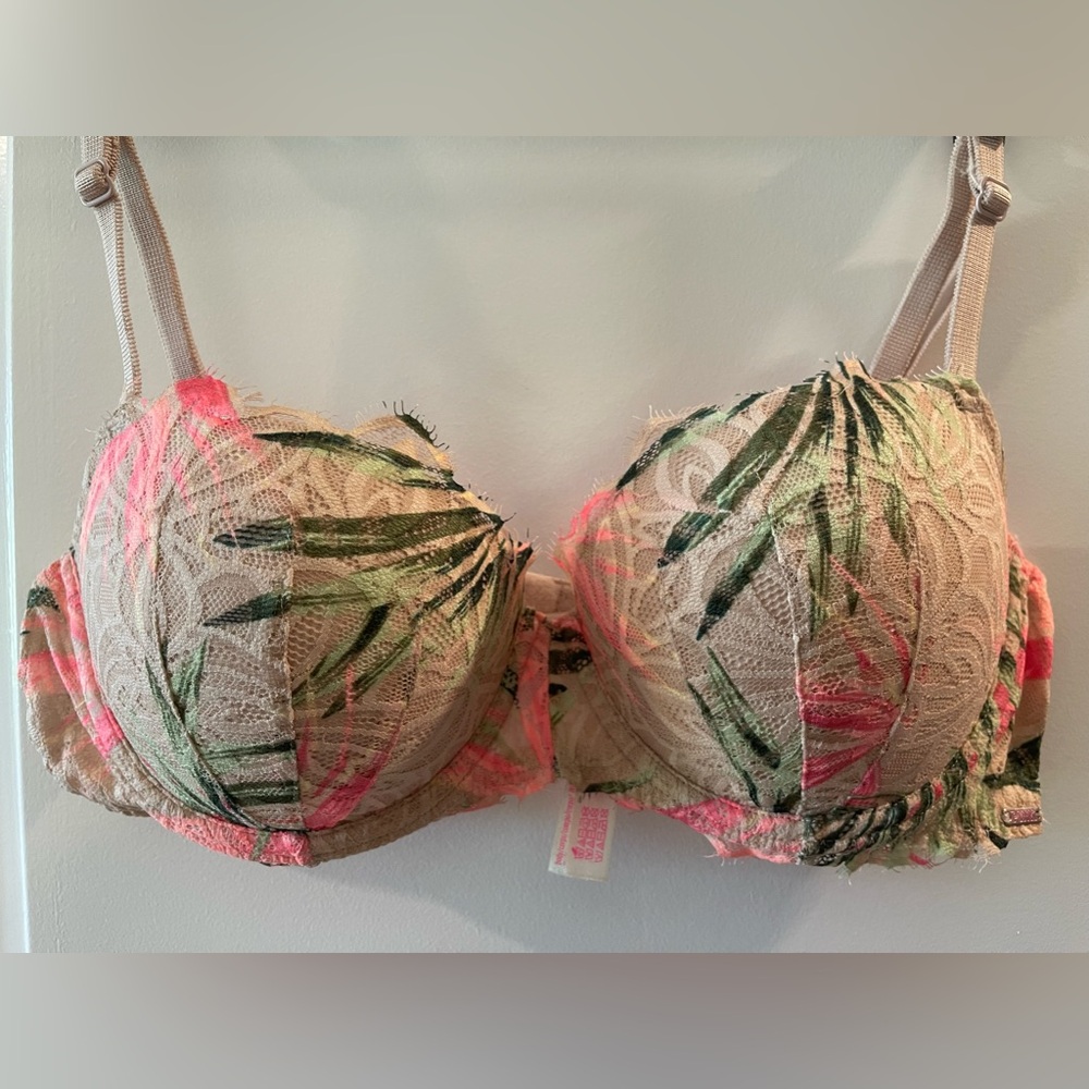 PINK VS Date Night Push Up Bra